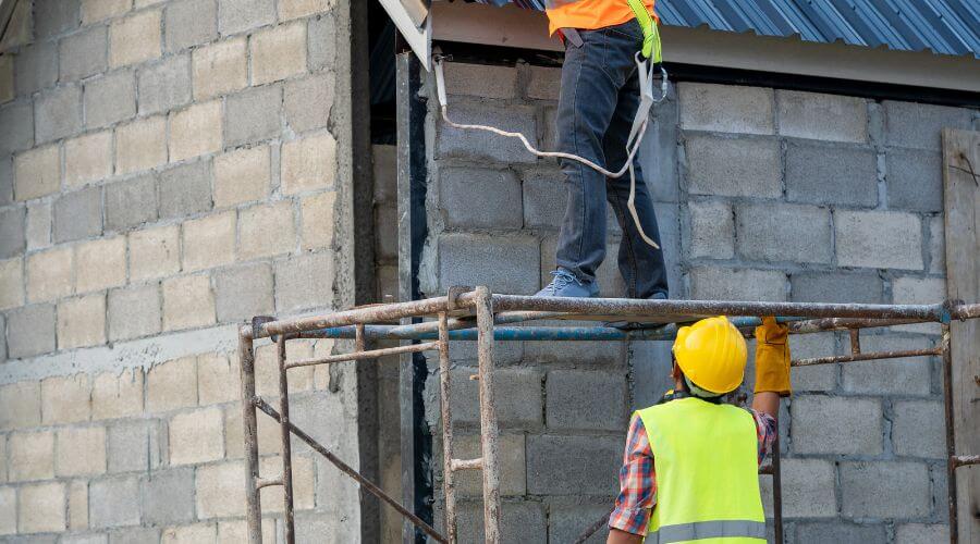 Professional residential roofers in Middlefield, OH
